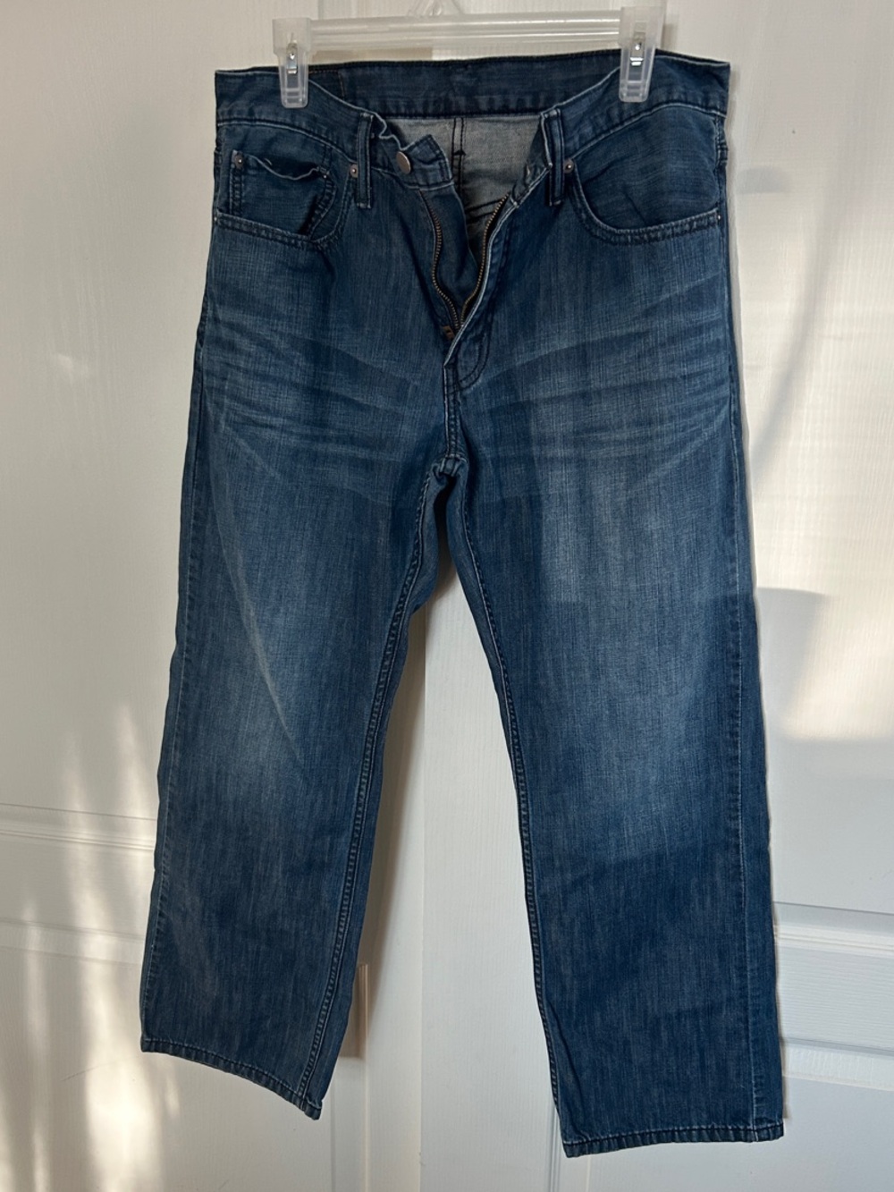 Levi's Men's Dark Blue Relaxed Fit Jeans